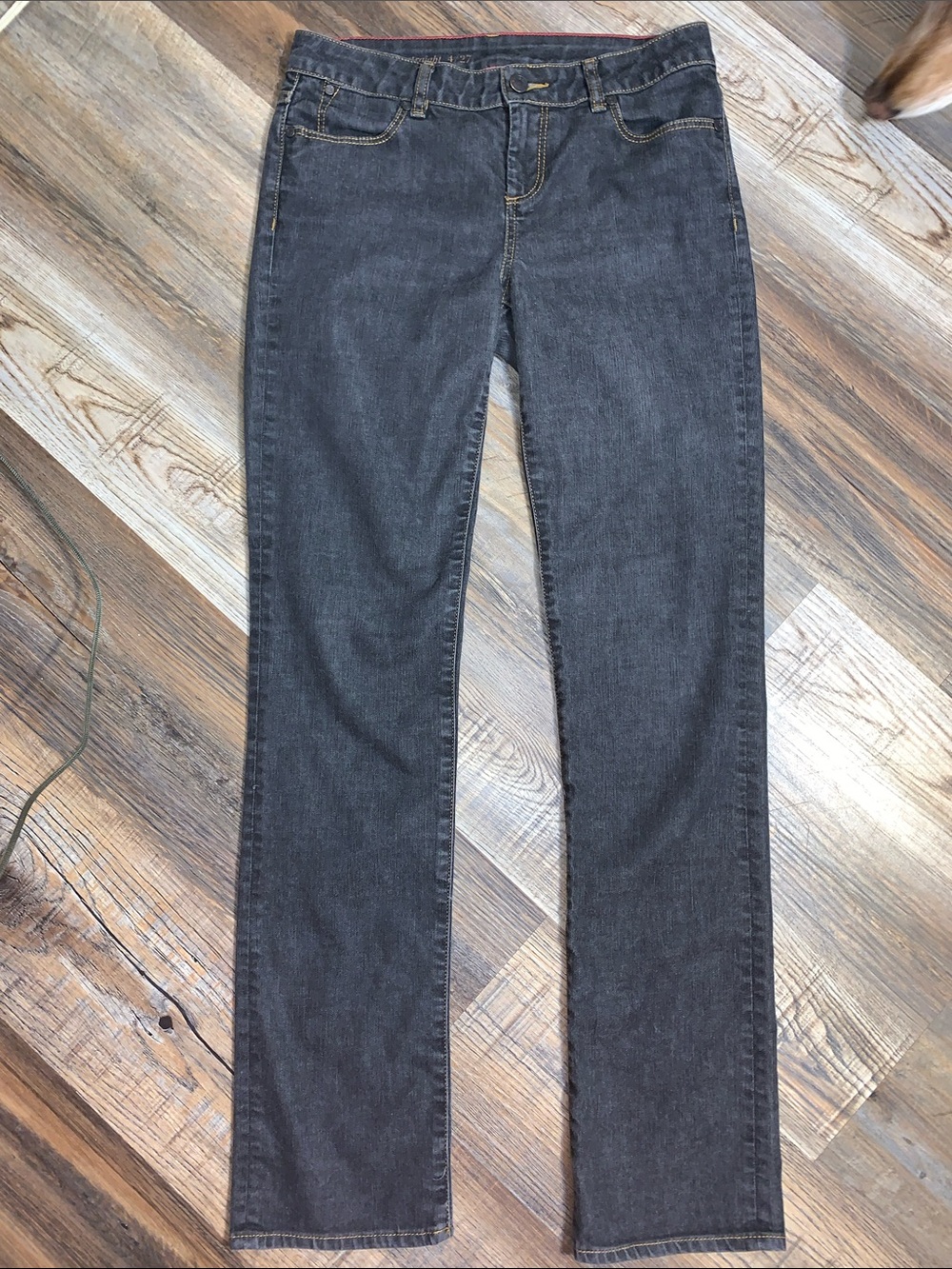 Women’s Gray Straight-Leg Jeans